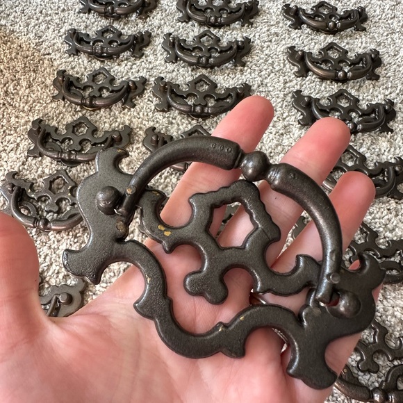 Vintage Decorative Bronze Drawer Fixture / Handles / Pulls / Knobs, 3inch, 20ct - Picture 4 of 9